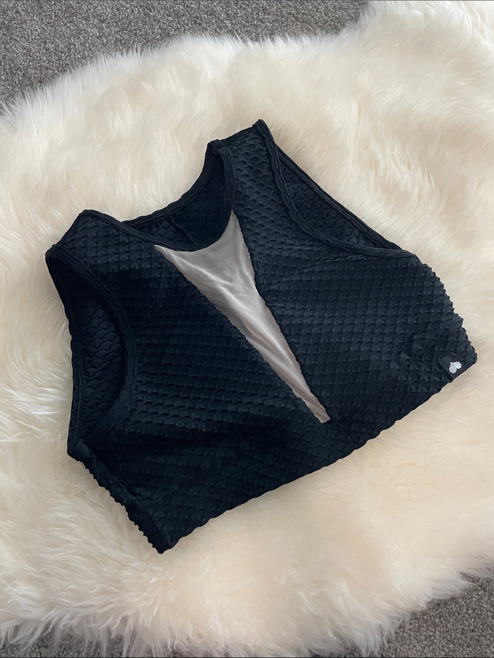 Booty by Brabants Black Textured V-Plunge Sports Bra